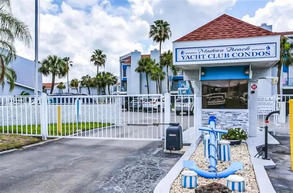315 MEDALLION BOULEVARD #F Madeira Beach, FL 33708