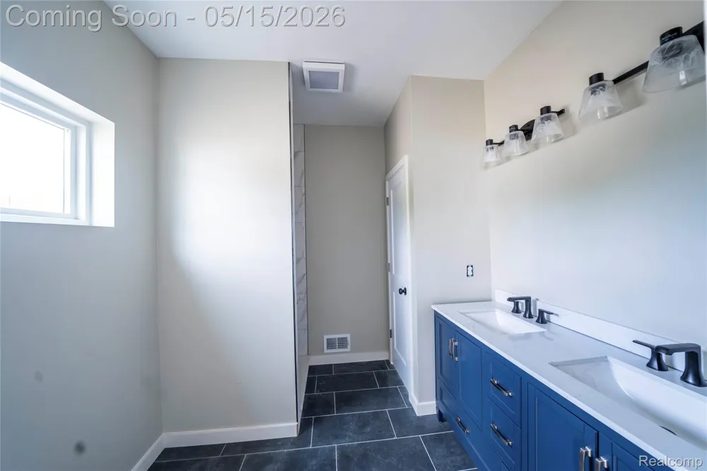 3571 7th Street Wyandotte City, MI 48192
