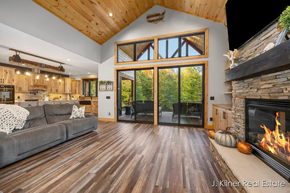 4390 22 Mile Road NW Tyrone Township, MI 49330