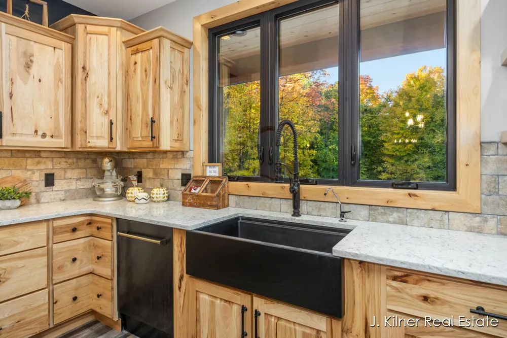 4390 22 Mile Road NW Tyrone Township, MI 49330