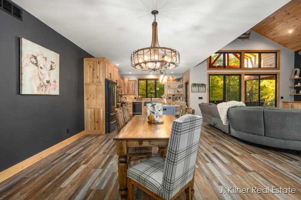 4390 22 Mile Road NW Tyrone Township, MI 49330