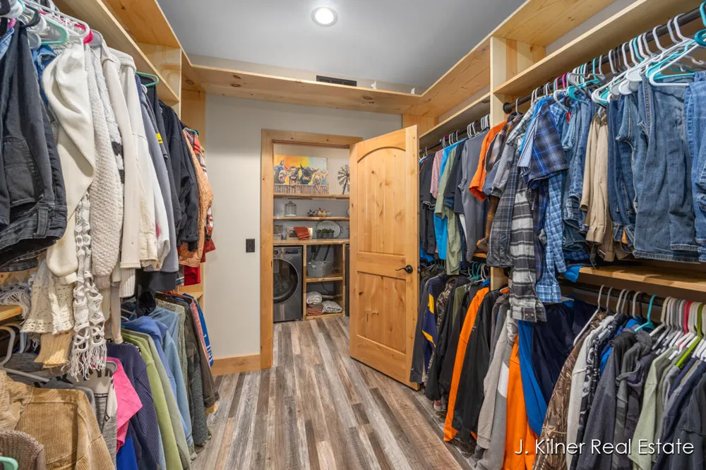 4390 22 Mile Road NW Tyrone Township, MI 49330
