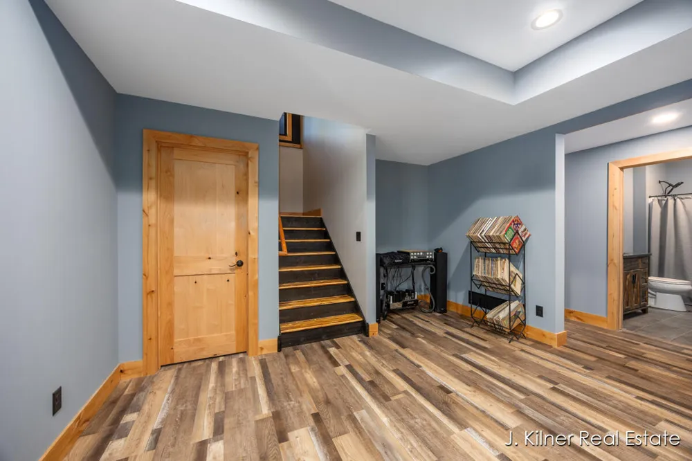 4390 22 Mile Road NW Tyrone Township, MI 49330
