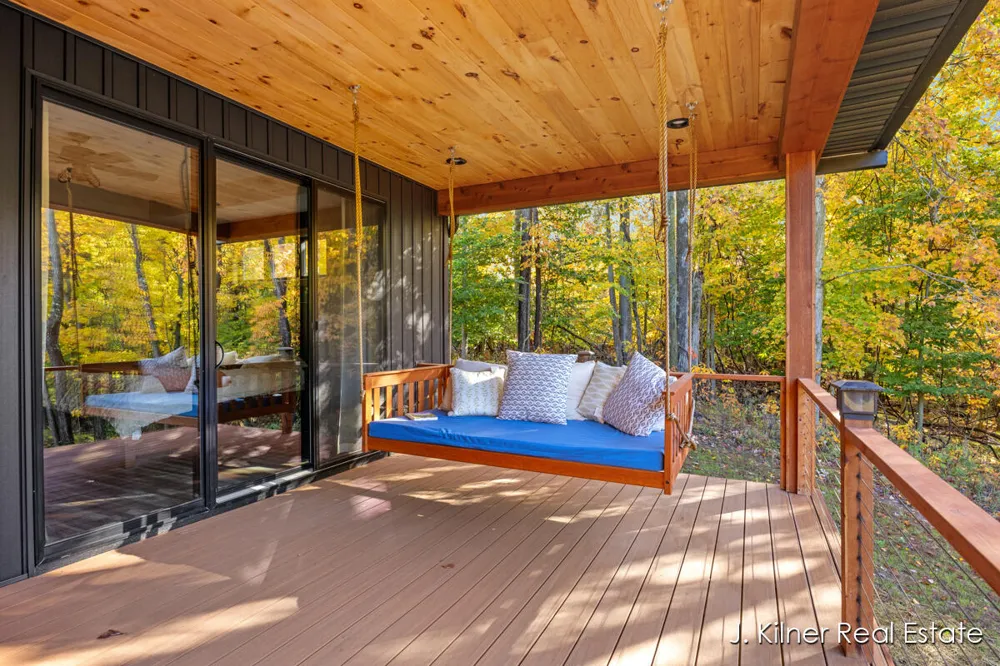 4390 22 Mile Road NW Tyrone Township, MI 49330