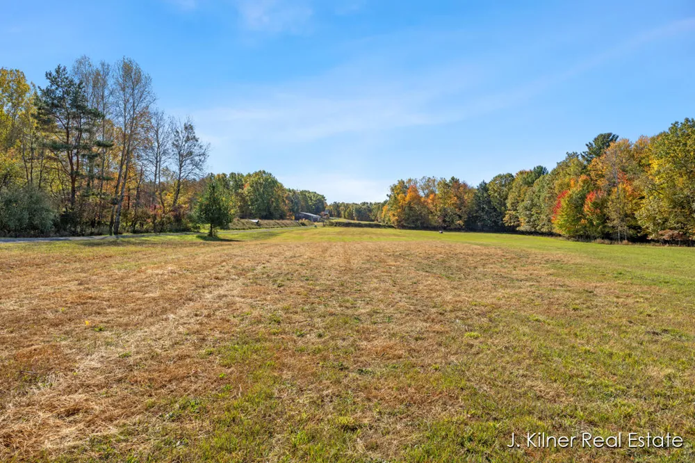 4390 22 Mile Road NW Tyrone Township, MI 49330