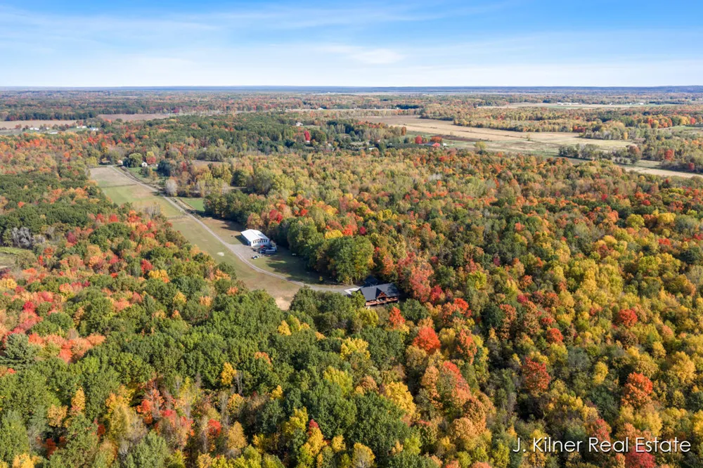 4390 22 Mile Road NW Tyrone Township, MI 49330