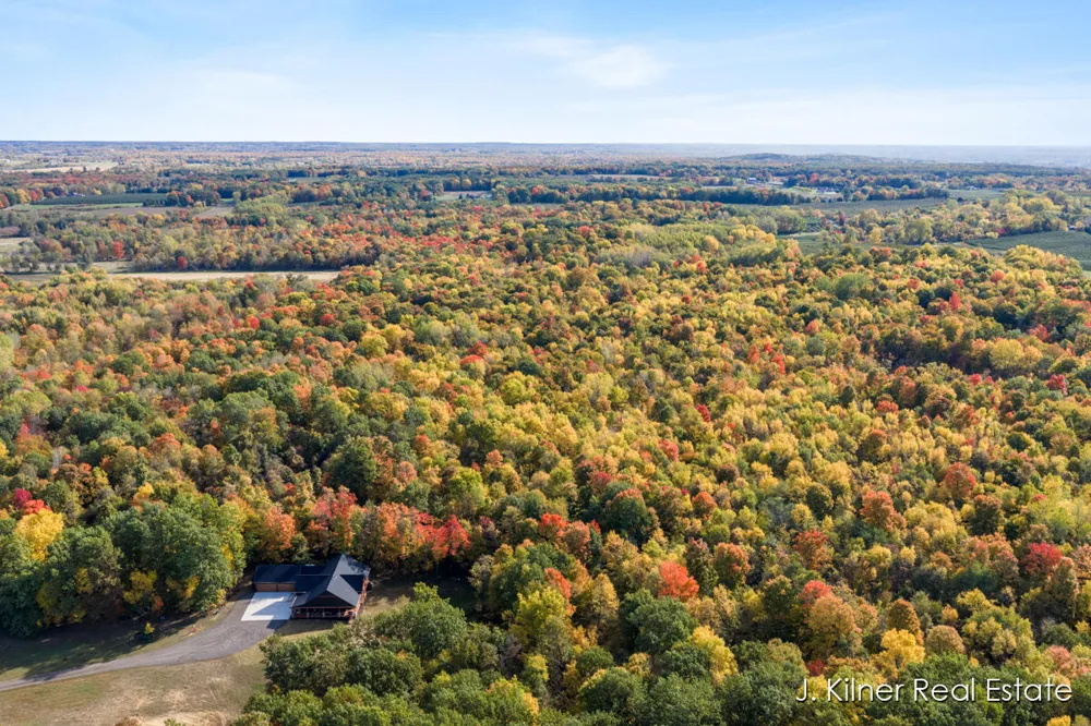 4390 22 Mile Road NW Tyrone Township, MI 49330
