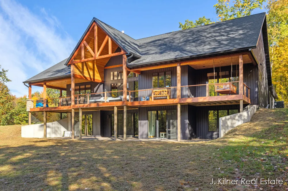 4390 22 Mile Road NW Tyrone Township, MI 49330
