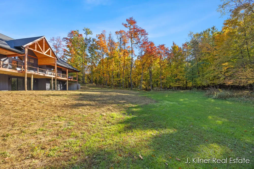 4390 22 Mile Road NW Tyrone Township, MI 49330