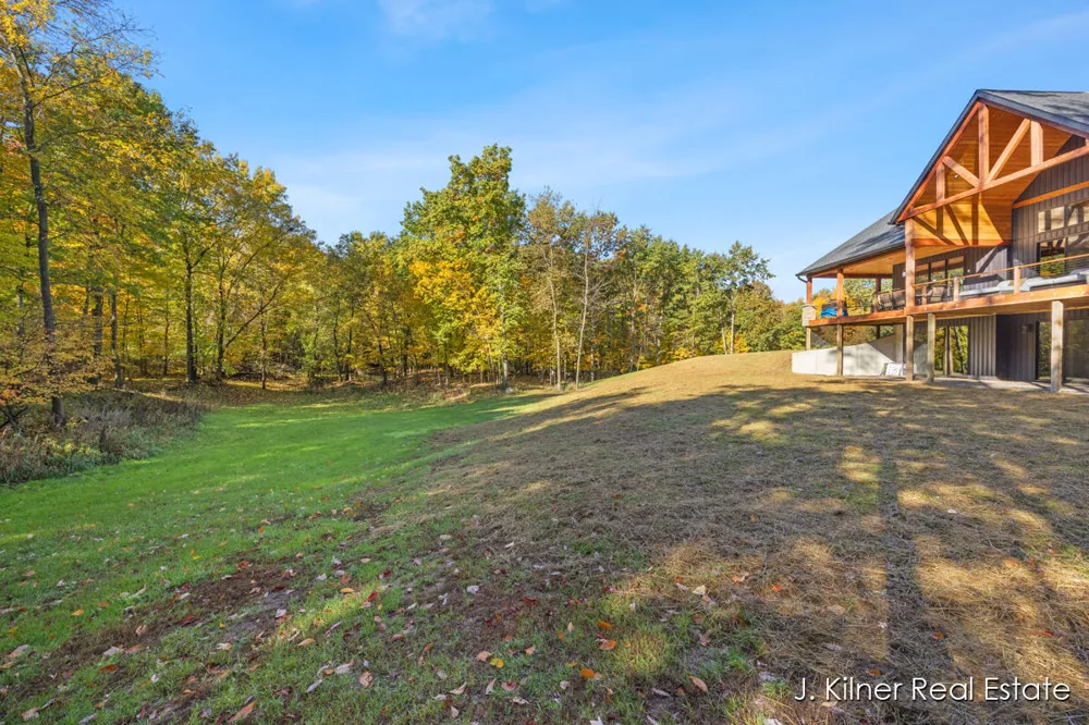 4390 22 Mile Road NW Tyrone Township, MI 49330