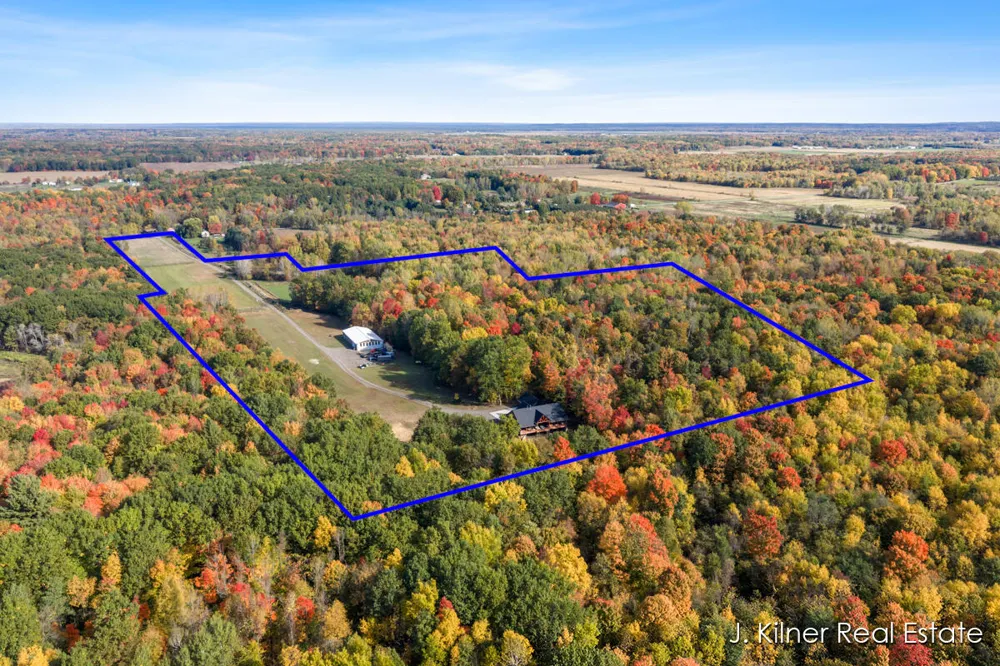 4390 22 Mile Road NW Tyrone Township, MI 49330