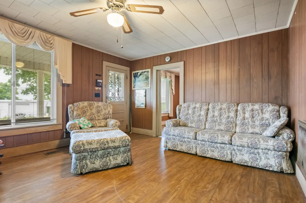 1496 S Bunker Hill Rd Sparta, TN 38583