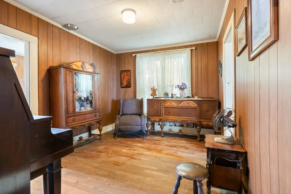 1496 S Bunker Hill Rd Sparta, TN 38583