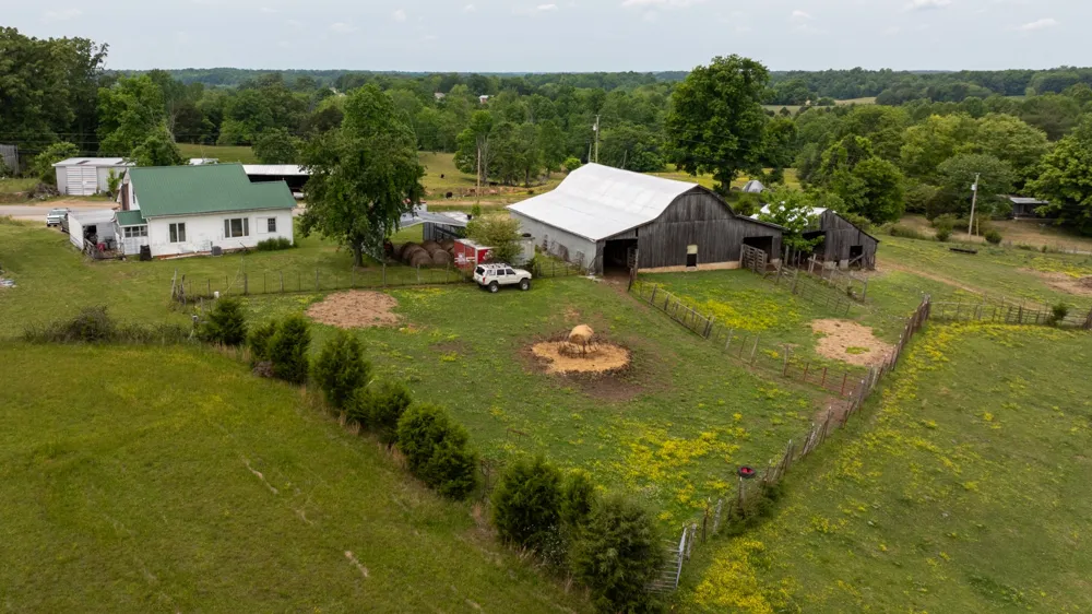 1496 S Bunker Hill Rd Sparta, TN 38583