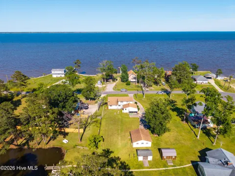 405 Driftwood Drive
