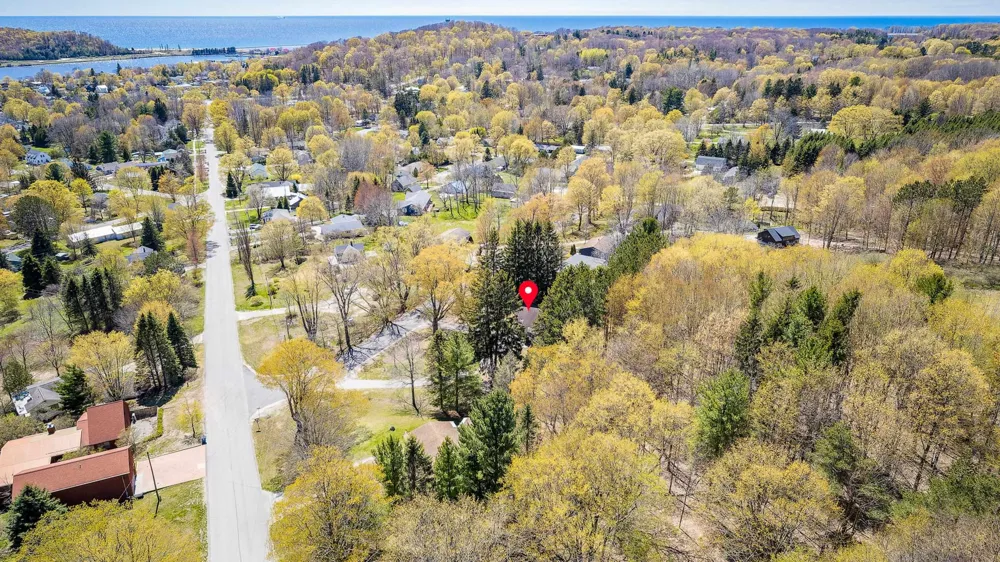 925 Beech Street Frankfort City, MI 49635