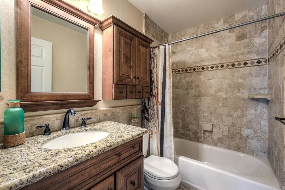 1312 Hawk Lane El Cajon, CA 92020