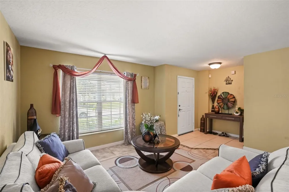 268 TAVESTOCK LOOP Winter Springs, FL 32708