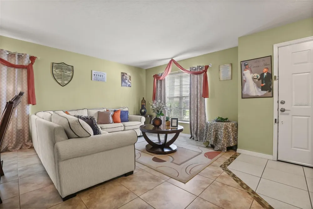 268 TAVESTOCK LOOP Winter Springs, FL 32708
