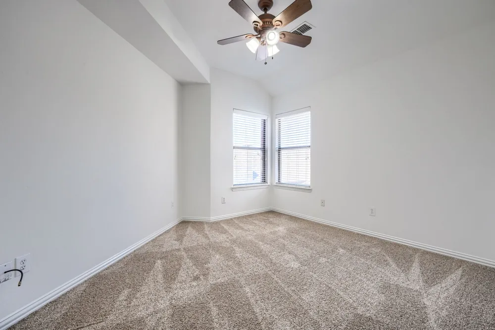 1127 Valley Vista Drive Irving, TX 75063