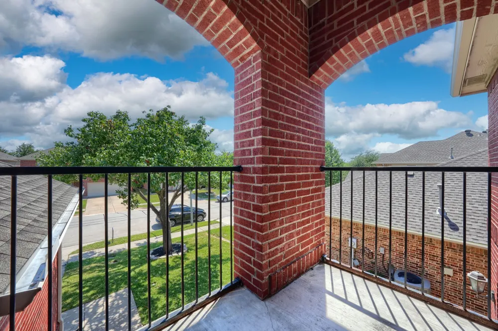 1127 Valley Vista Drive Irving, TX 75063