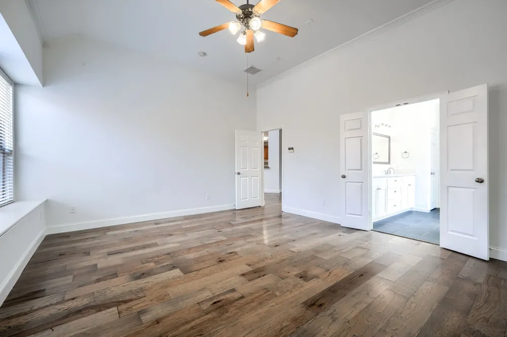 1127 Valley Vista Drive Irving, TX 75063
