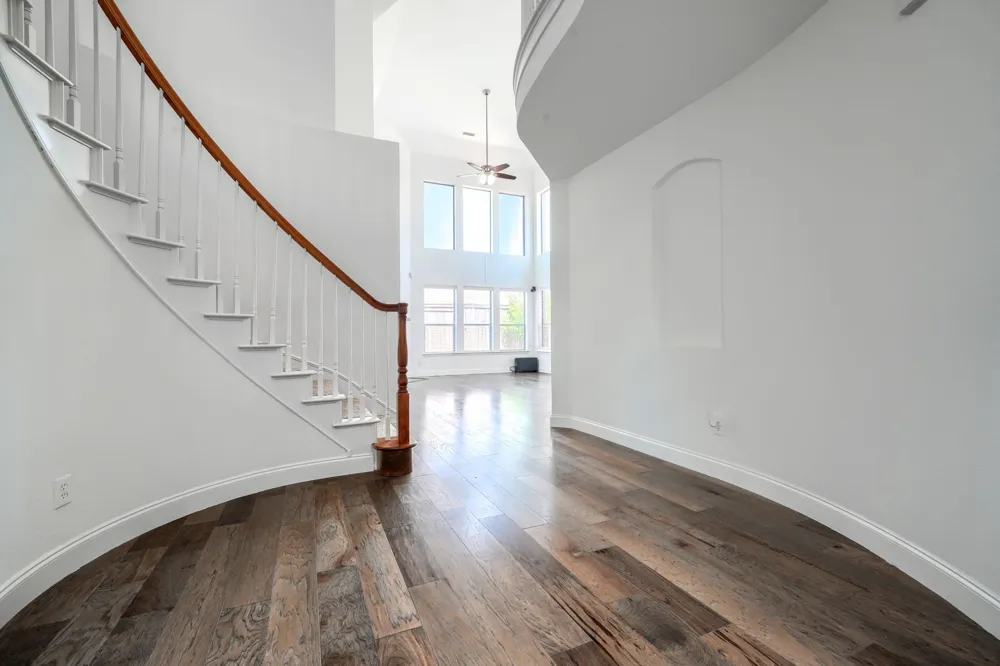 1127 Valley Vista Drive Irving, TX 75063