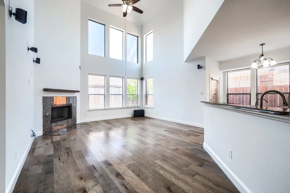 1127 Valley Vista Drive Irving, TX 75063