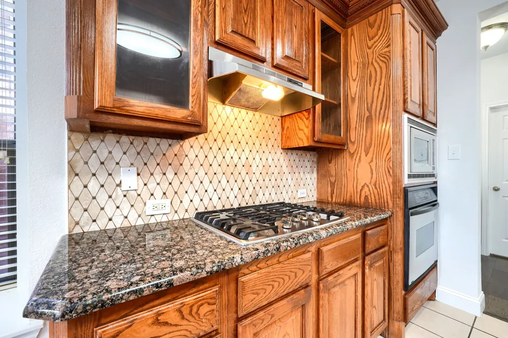 1127 Valley Vista Drive Irving, TX 75063