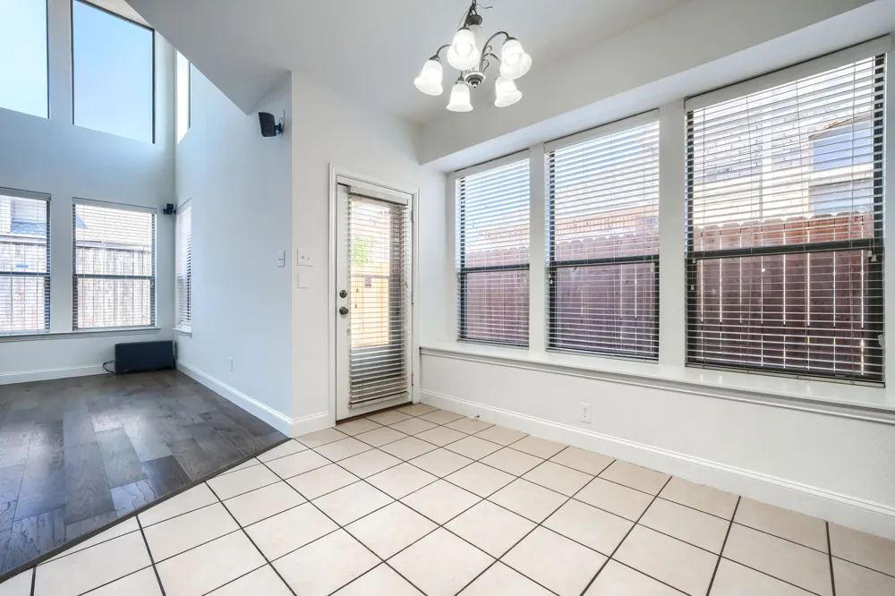 1127 Valley Vista Drive Irving, TX 75063