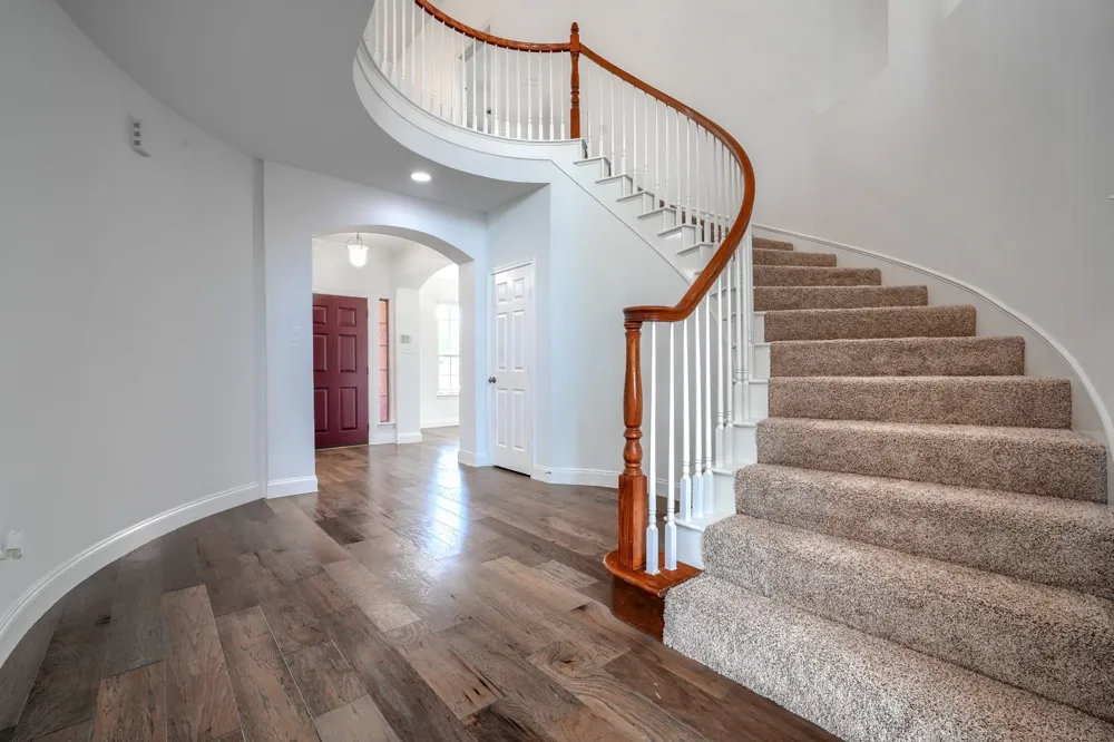 1127 Valley Vista Drive Irving, TX 75063