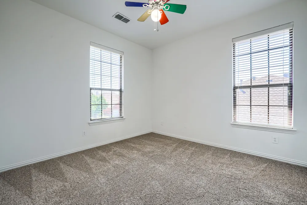 1127 Valley Vista Drive Irving, TX 75063