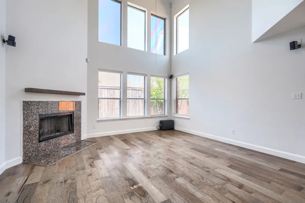 1127 Valley Vista Drive Irving, TX 75063