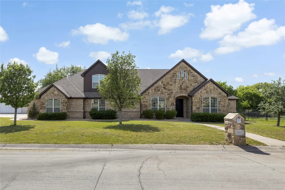 544 Hubbard Circle Nevada, TX 75173