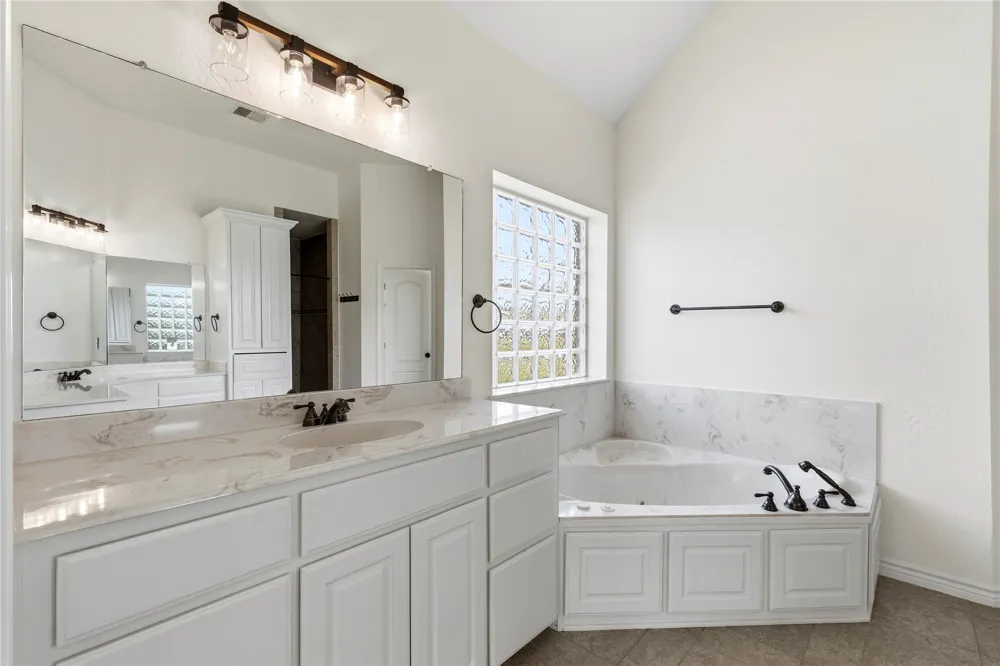 544 Hubbard Circle Nevada, TX 75173