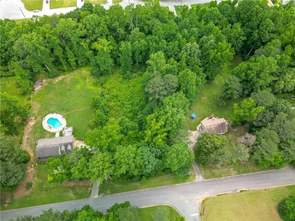 6990 Oak Leaf Drive Fairburn, GA 30213