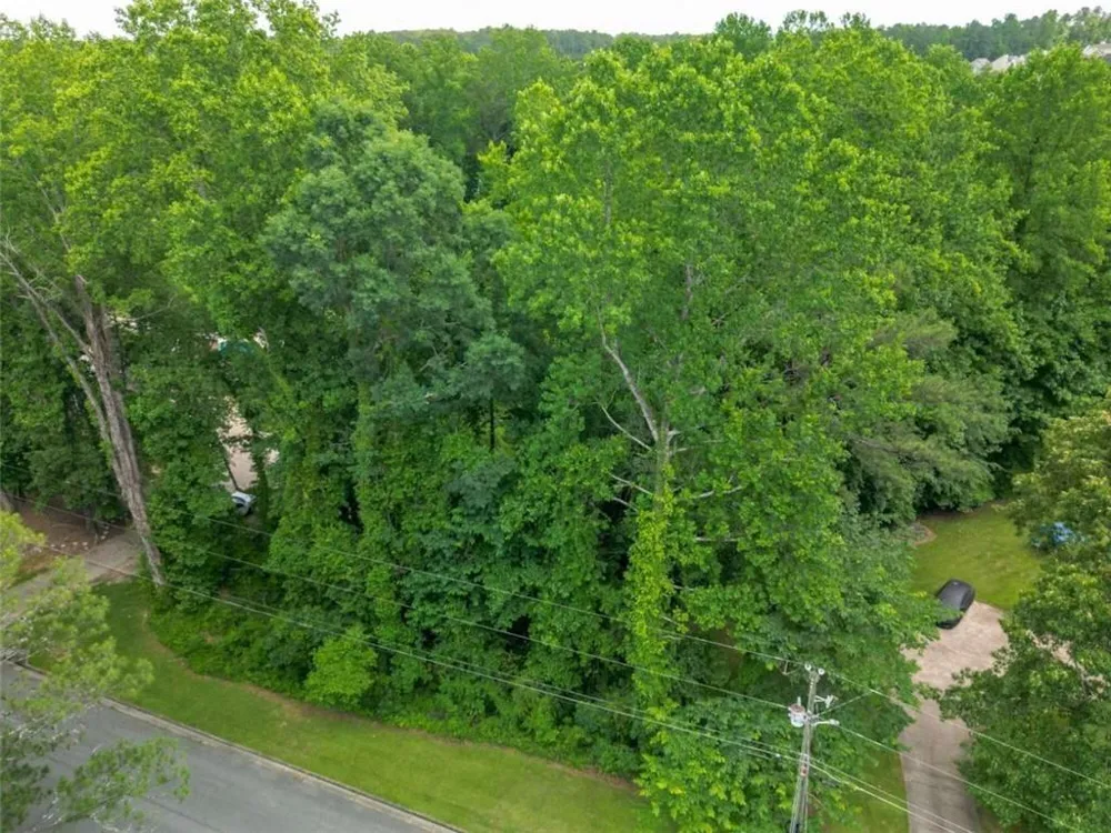 6990 Oak Leaf Drive Fairburn, GA 30213