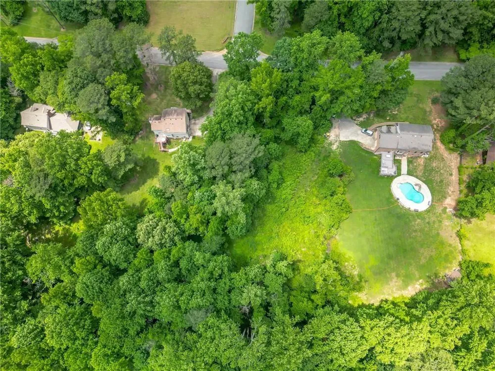 6990 Oak Leaf Drive Fairburn, GA 30213