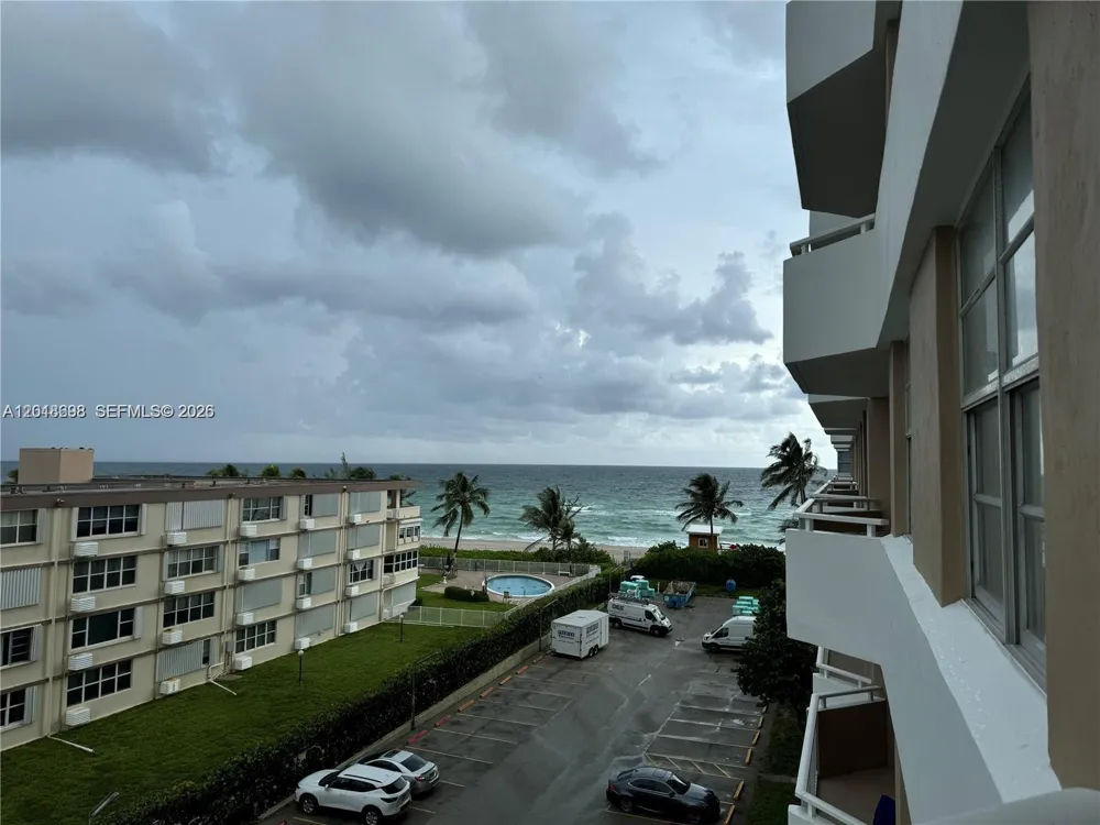 1950 S Ocean Dr #4D Hallandale Beach, FL 33009
