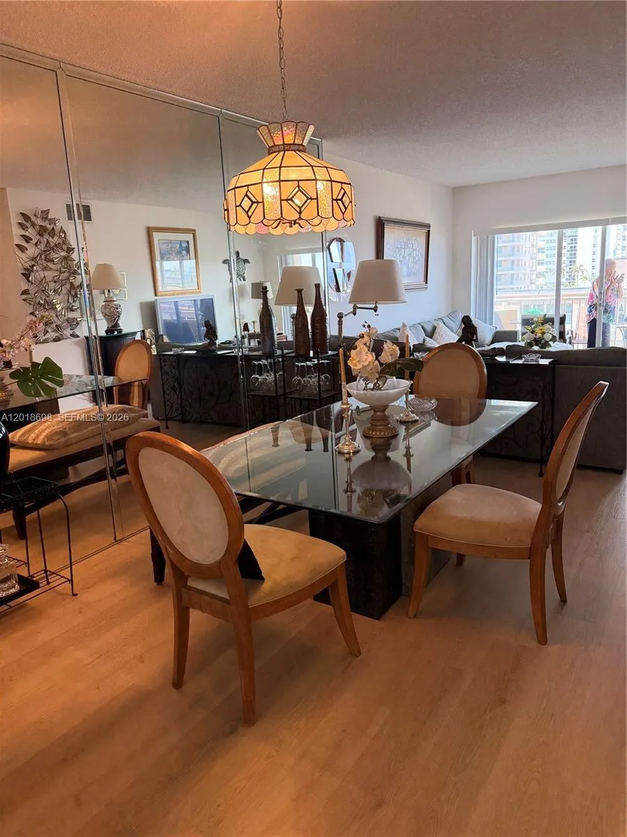 1950 S Ocean Dr #4D Hallandale Beach, FL 33009