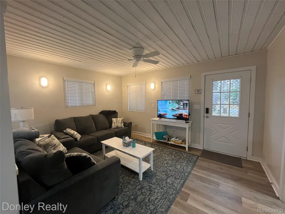 977 Port Austin Road Port Austin Township, MI 48467