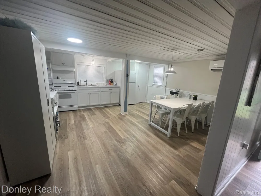 977 Port Austin Road Port Austin Township, MI 48467