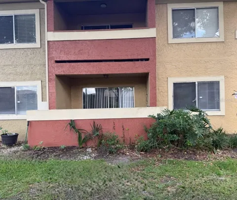 644 KENWICK CIRCLE #104
