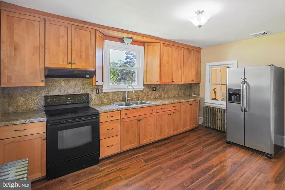 1131 E LIZARD CREEK ROAD Lehighton, PA 18235