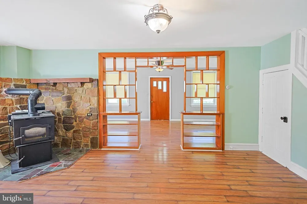 1131 E LIZARD CREEK ROAD Lehighton, PA 18235