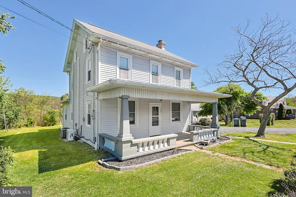 1131 E LIZARD CREEK ROAD Lehighton, PA 18235