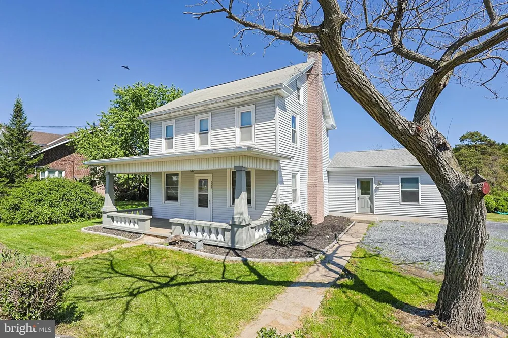 1131 E LIZARD CREEK ROAD Lehighton, PA 18235
