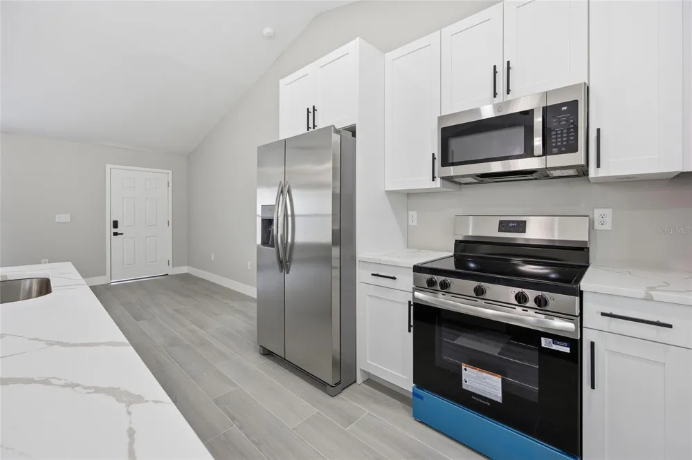 3086 W HAMPSHIRE BOULEVARD Citrus Springs, FL 34433
