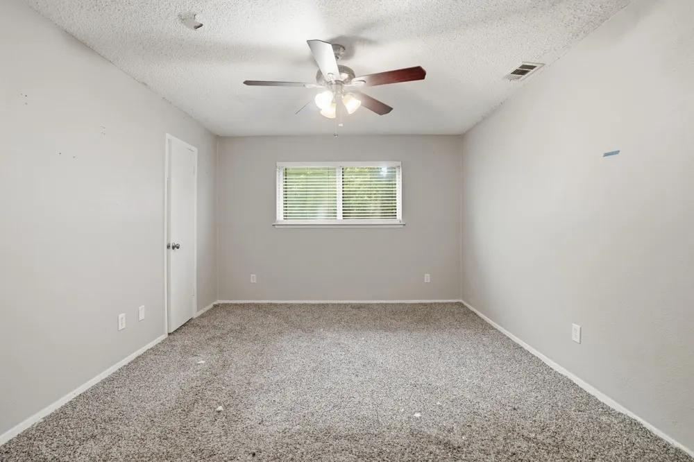 1137 Meadow Creek Court Lancaster, TX 75146