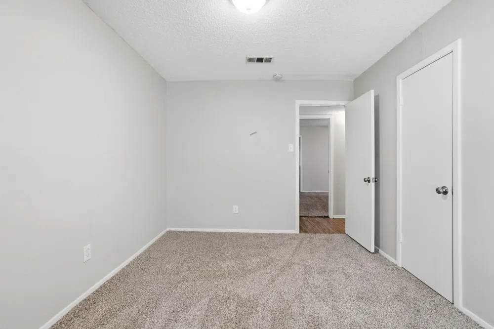 1137 Meadow Creek Court Lancaster, TX 75146
